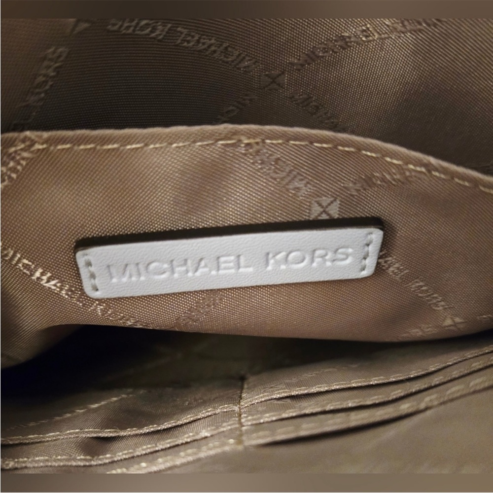 MICHAEL KORS Rainbow Pride MK Logo X-Large Wristlet | NWOT | MSRP $189 | 10βx7β - Picture 8 of 9